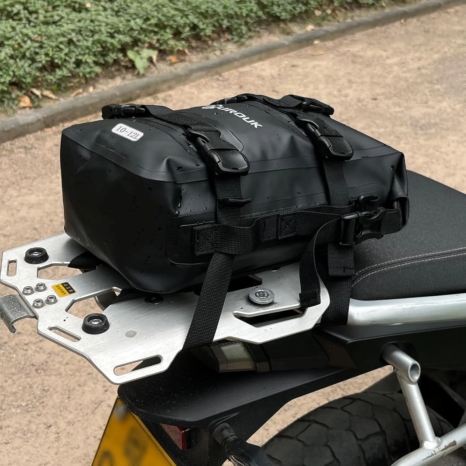 6-8L Waterproof Motorcycle Bumper Bag Motor Crash Bar Bag Side Frame Pannier Bag with Shoulder Strap - Essential Riding Gear for Motorcycles