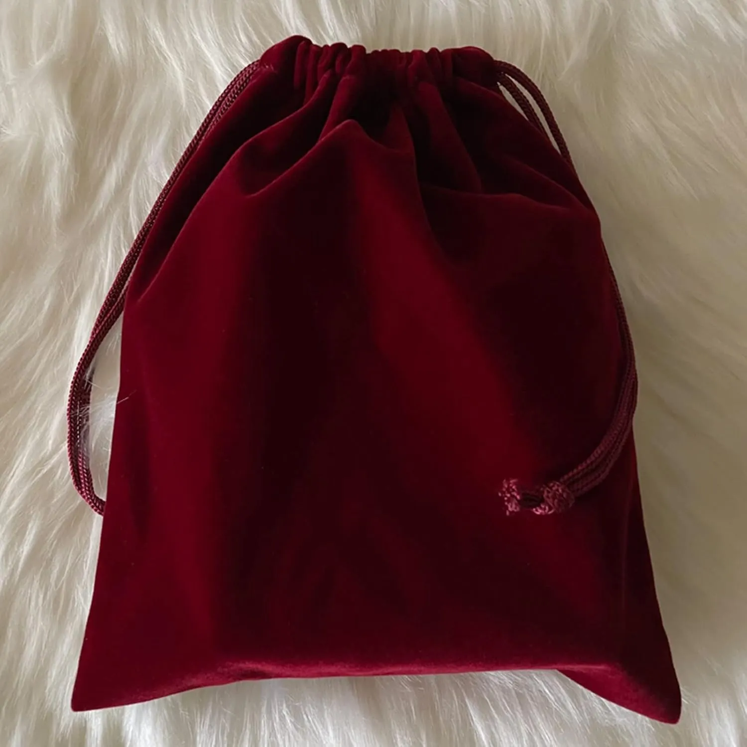Aestivate 8 Pack Large Velvet Drawstring Pouch, Velvet Bag 8×10 Inch Storage Bag Cosmetics Pouches Dust Bag 8 Pieces(Dark Red)