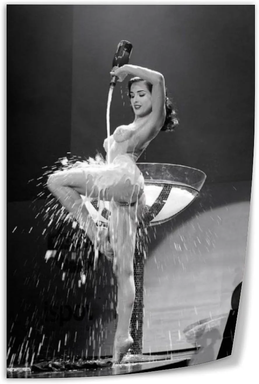 American Artist Dita Von Teese Art Poster (1) Wall Poster Art Canvas Printing Living Room Office Bedroom Aesthetic Poster 12x18inch(30x45cm) Unframe-style