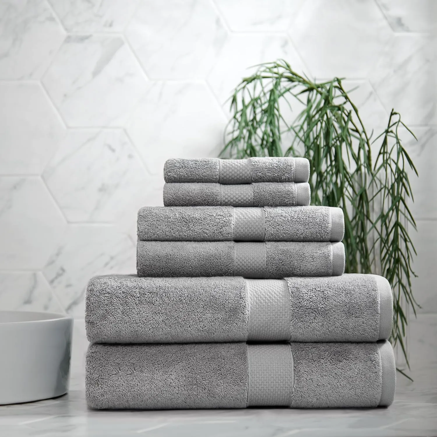 Aston & Arden Egyptian Bath Towels - Pack of 2 - Oversized Ultra Soft Thick & Absorbent, 100% Ringspun Egyptian Cotton Bathroom Towel for Spa, Hotel, 600 GSM, 30 x 54 in, Blue