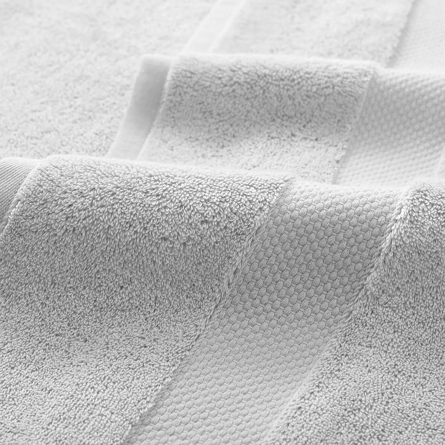 Aston & Arden Egyptian Bath Towels - Pack of 2 - Oversized Ultra Soft Thick & Absorbent, 100% Ringspun Egyptian Cotton Bathroom Towel for Spa, Hotel, 600 GSM, 30 x 54 in, Light Grey
