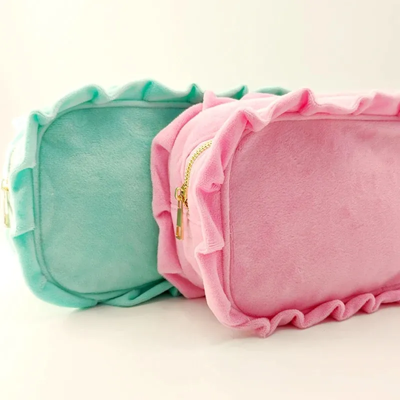 Frill velvet pouches