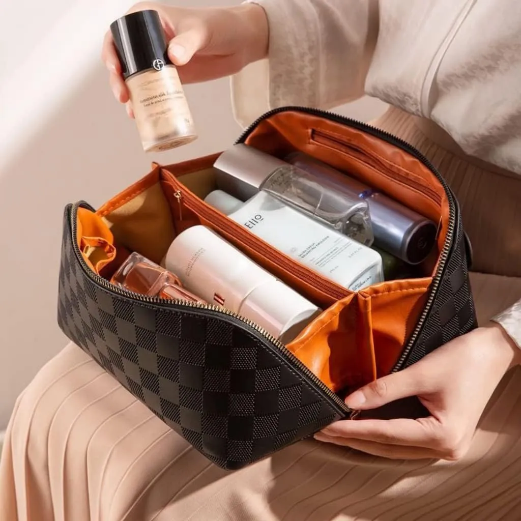 Large Capacity Checkered Makeup Bags Portable Travel Cosmetic Bags Open-Flat Toiletry Waterproof Bag for Women Gift Make up Organizer with Divider and Handle Pouch Zipper Bag (black-checkered)