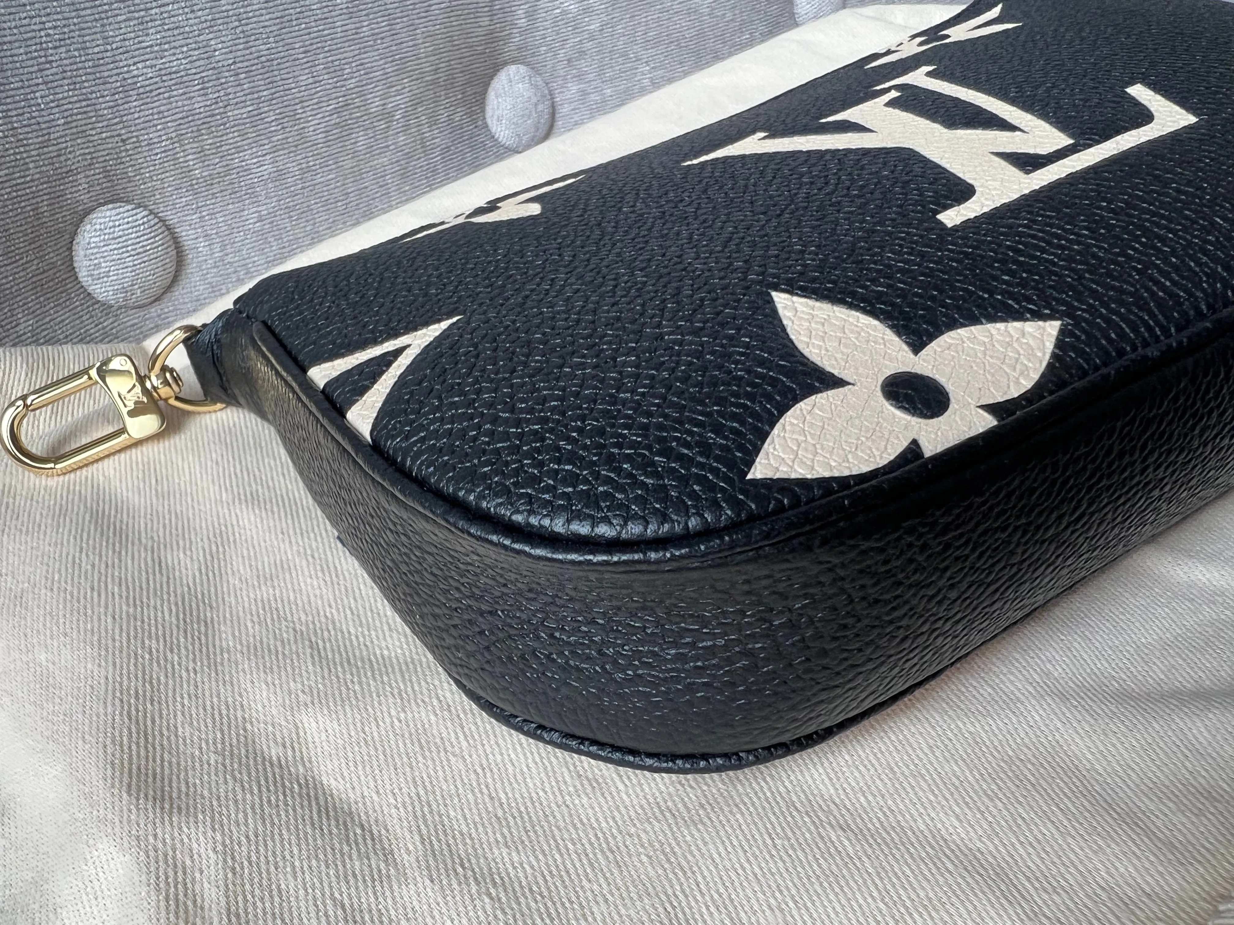 Louis Vuitton Multi Pochette Accessoires Black Beige Empreinte (RRP £2120)