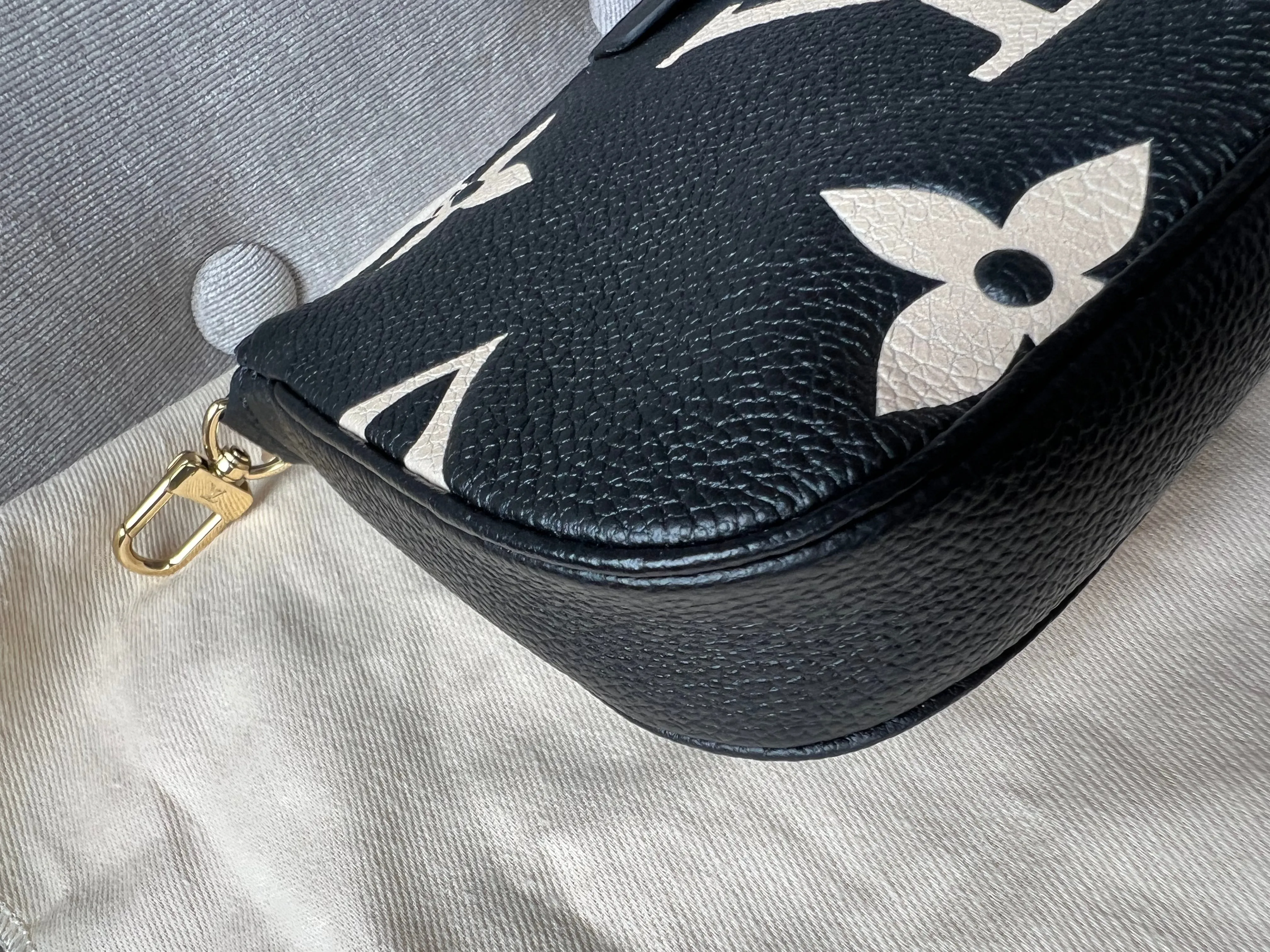 Louis Vuitton Multi Pochette Accessoires Black Beige Empreinte (RRP £2120)