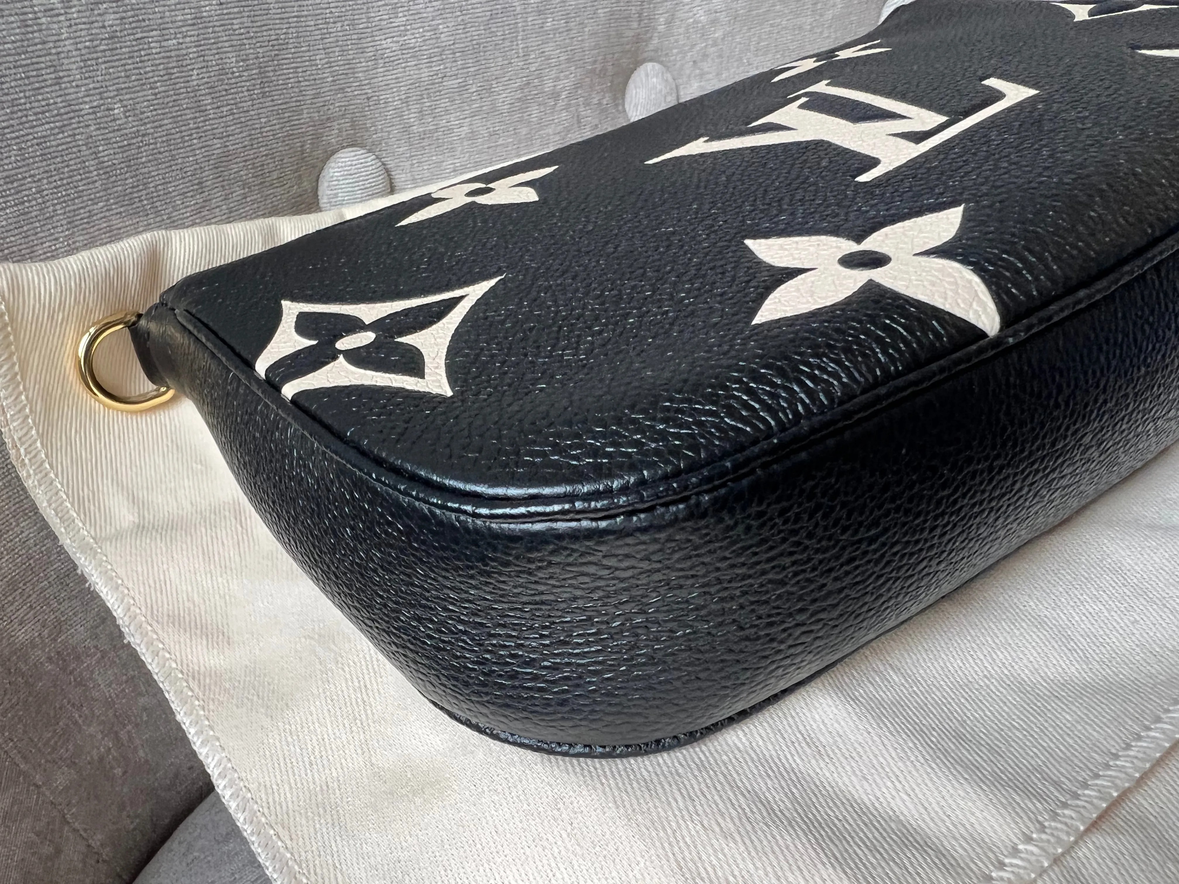 Louis Vuitton Multi Pochette Accessoires Black Beige Empreinte (RRP £2120)