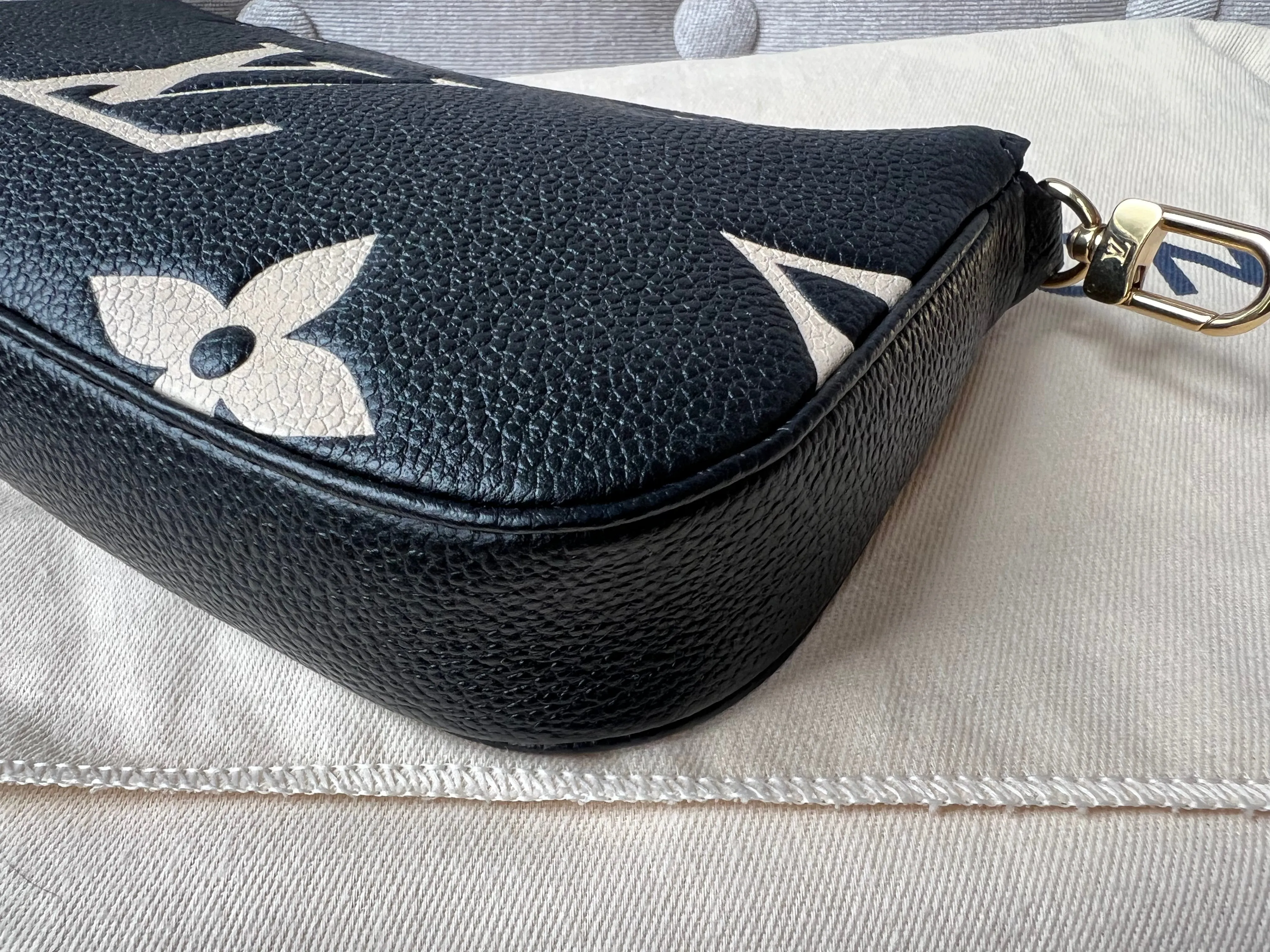 Louis Vuitton Multi Pochette Accessoires Black Beige Empreinte (RRP £2120)