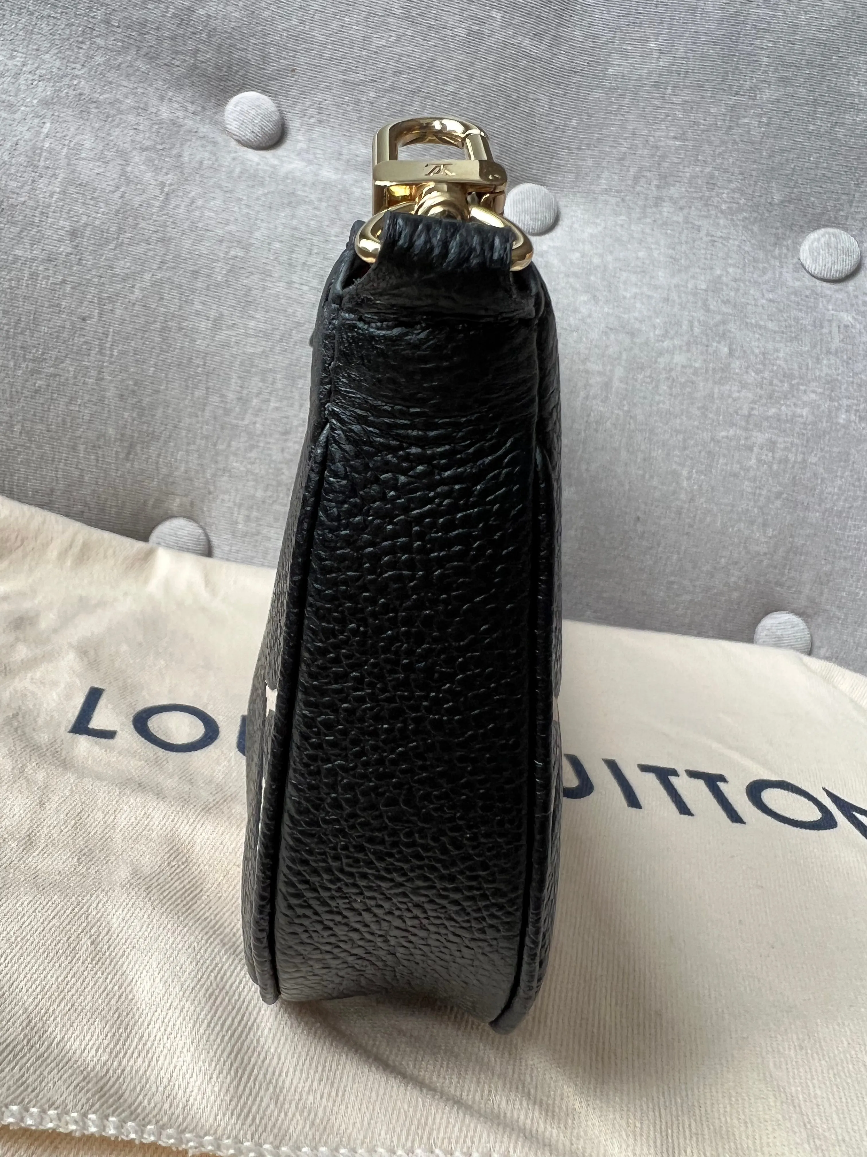 Louis Vuitton Multi Pochette Accessoires Black Beige Empreinte (RRP £2120)