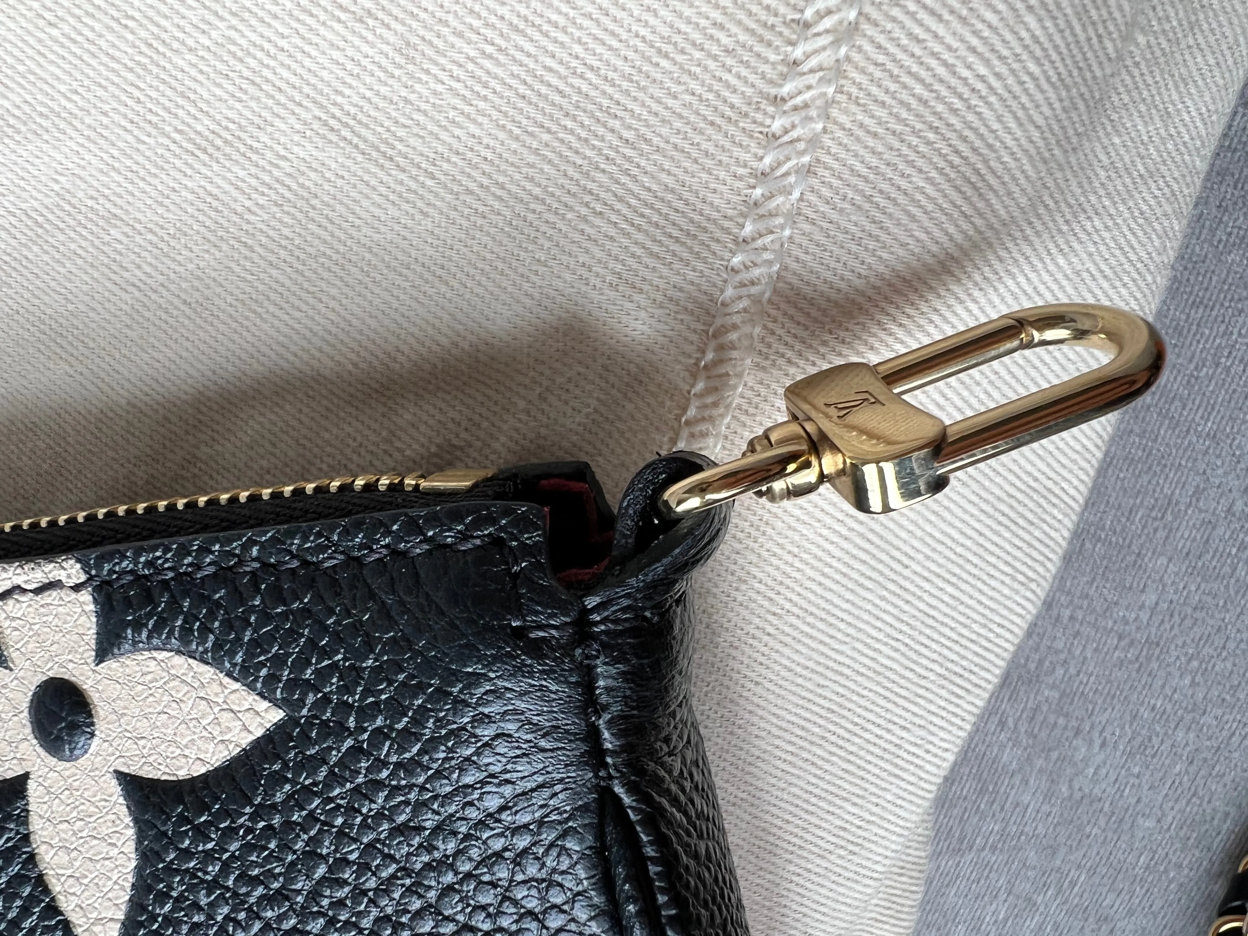 Louis Vuitton Multi Pochette Accessoires Black Beige Empreinte (RRP £2120)