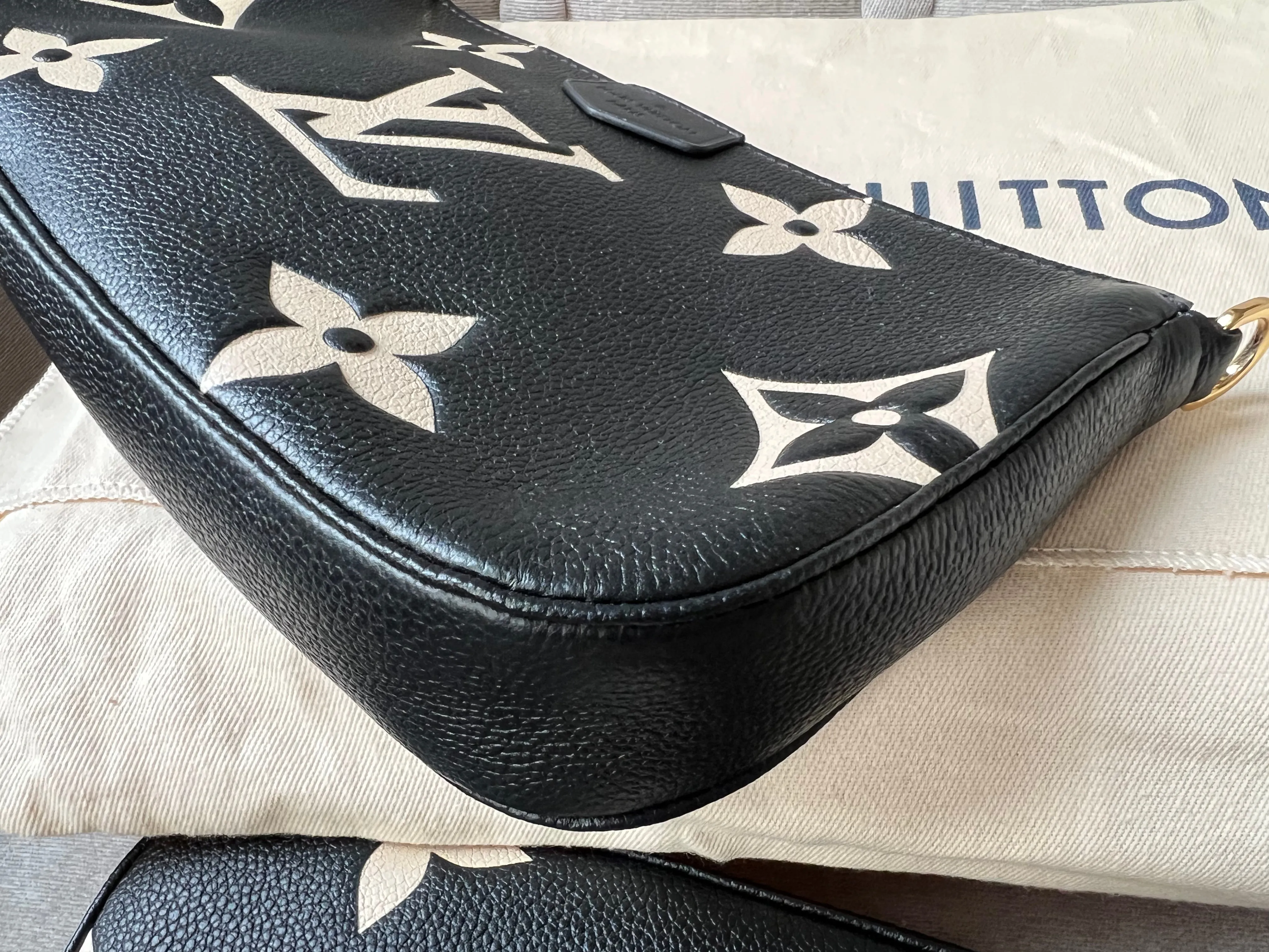 Louis Vuitton Multi Pochette Accessoires Black Beige Empreinte (RRP £2120)