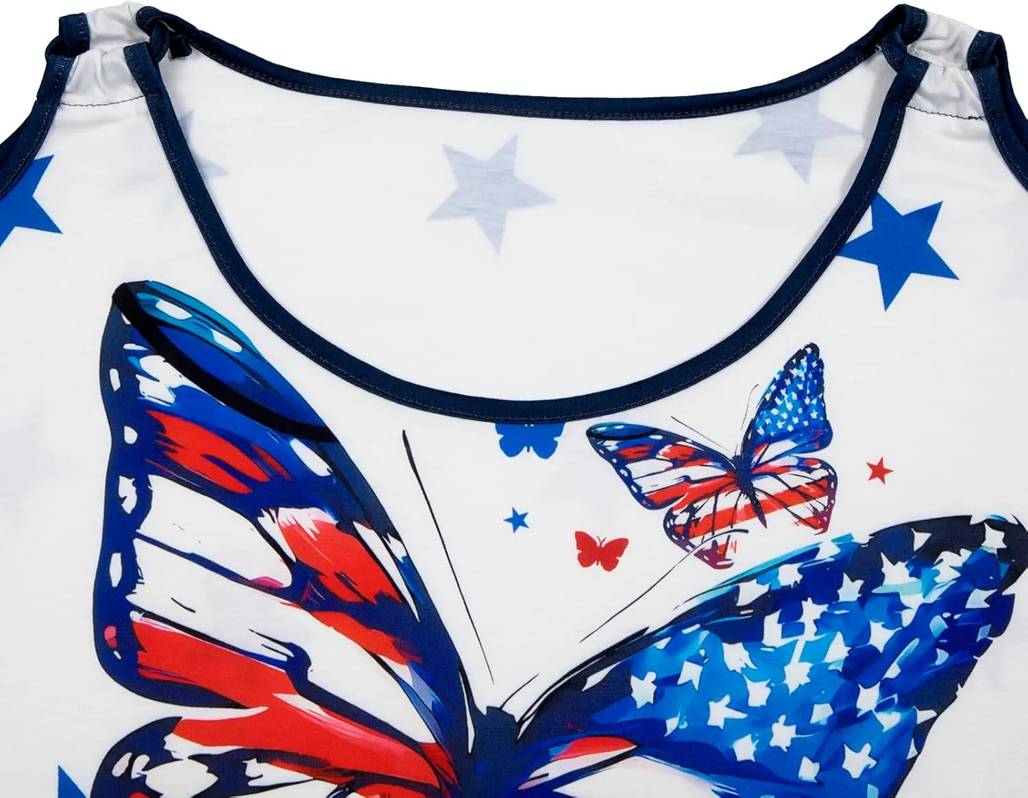 MNLYBABY Plus Size American Flag Shirt Women 4th of July Tee Shirt USA Stars Stripes T-Shirt Patriotic Cold Shoulder Tops