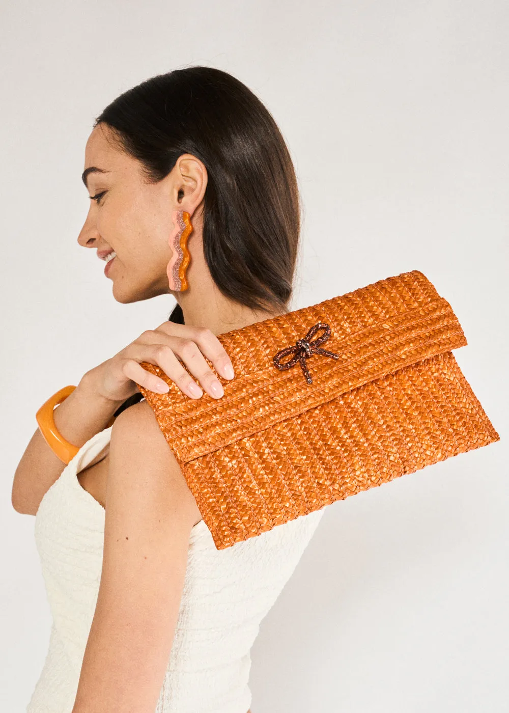 NEW SAMI CLUTCH STRAW BOW