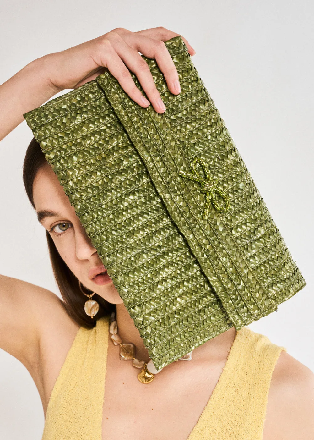 NEW SAMI CLUTCH STRAW BOW