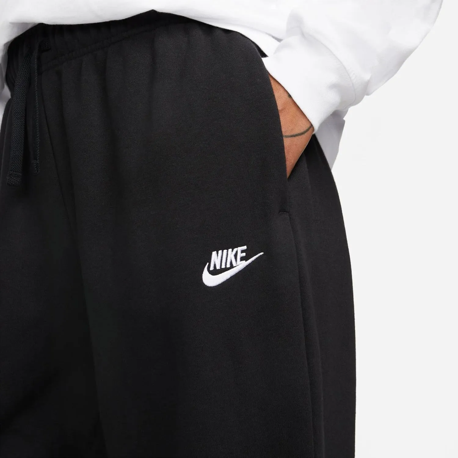 Nike Women's Sportswear Club Fleece Mid-Rise Oversized Sweatpants