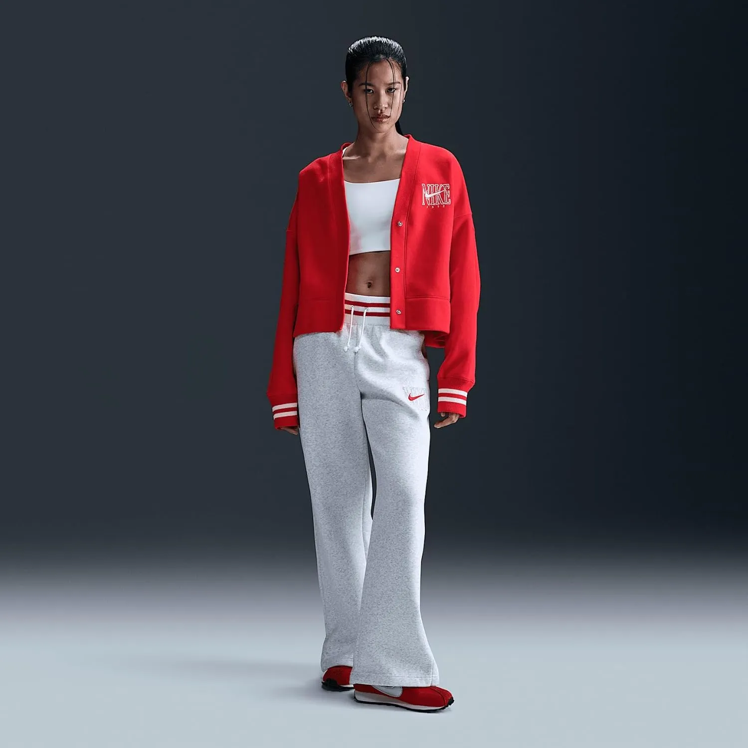 Nike Women's Sportswear Over-Oversized Graphic Cardigan