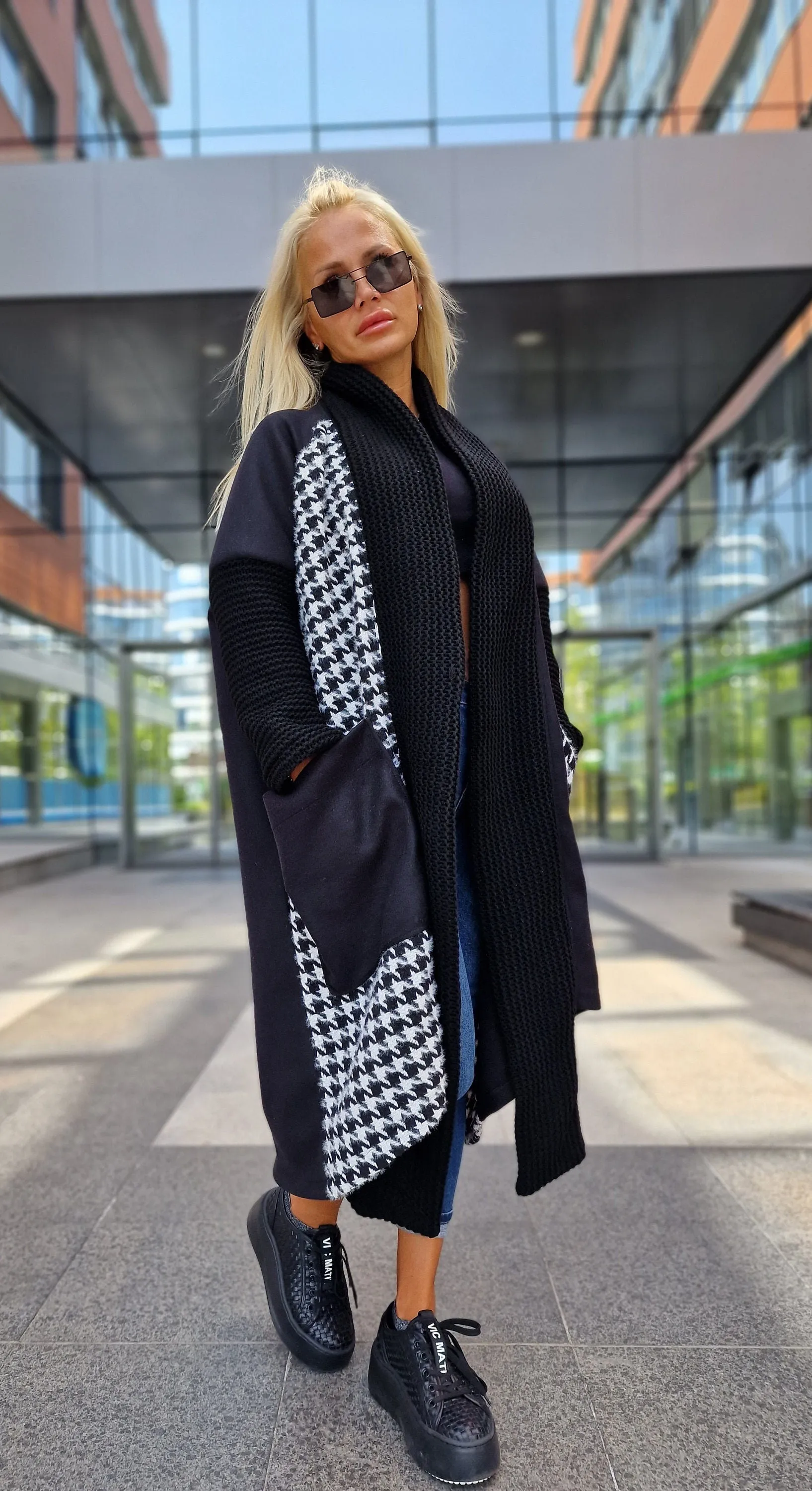 Oversized Black and White Coat, Long Coat, Houndstooth Pattern Coat with Oversized Pockets, Plus Size Overcoat, Oversized Maxi Vest,