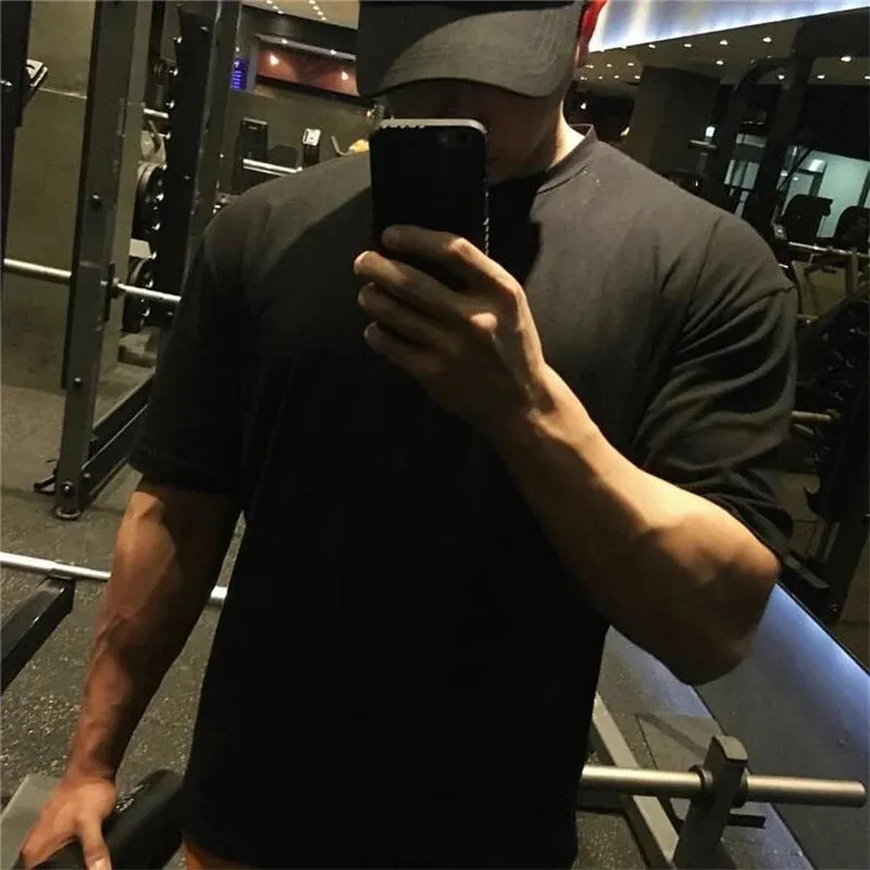"Men's Oversized Workout Tee-Street Style Meets Gym Grind"