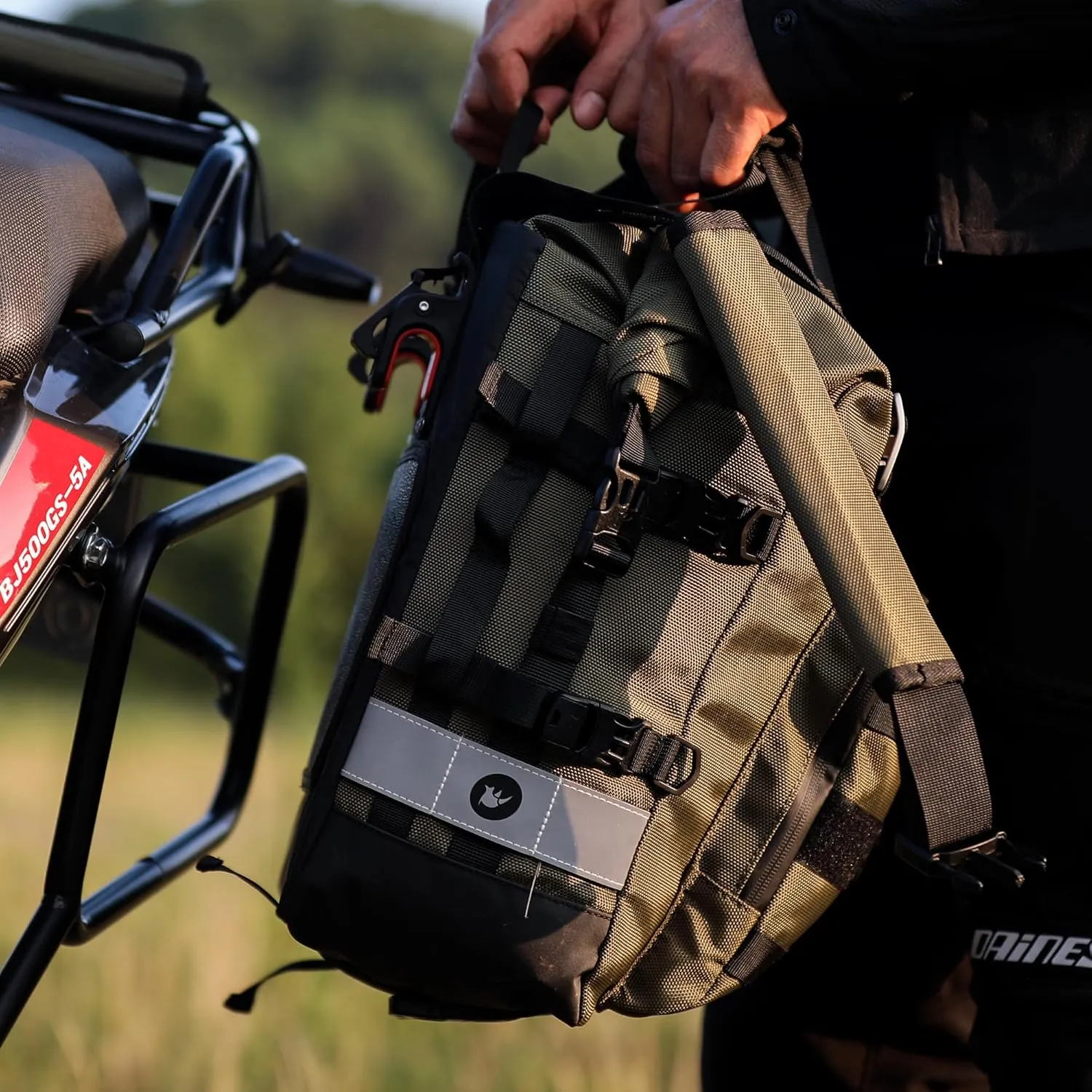 Rhinowalk Motorcycle Saddle Bag Waterproof 20L Motor Side Saddlebags Quick Release Pannier Bag Motorcycle Accessory