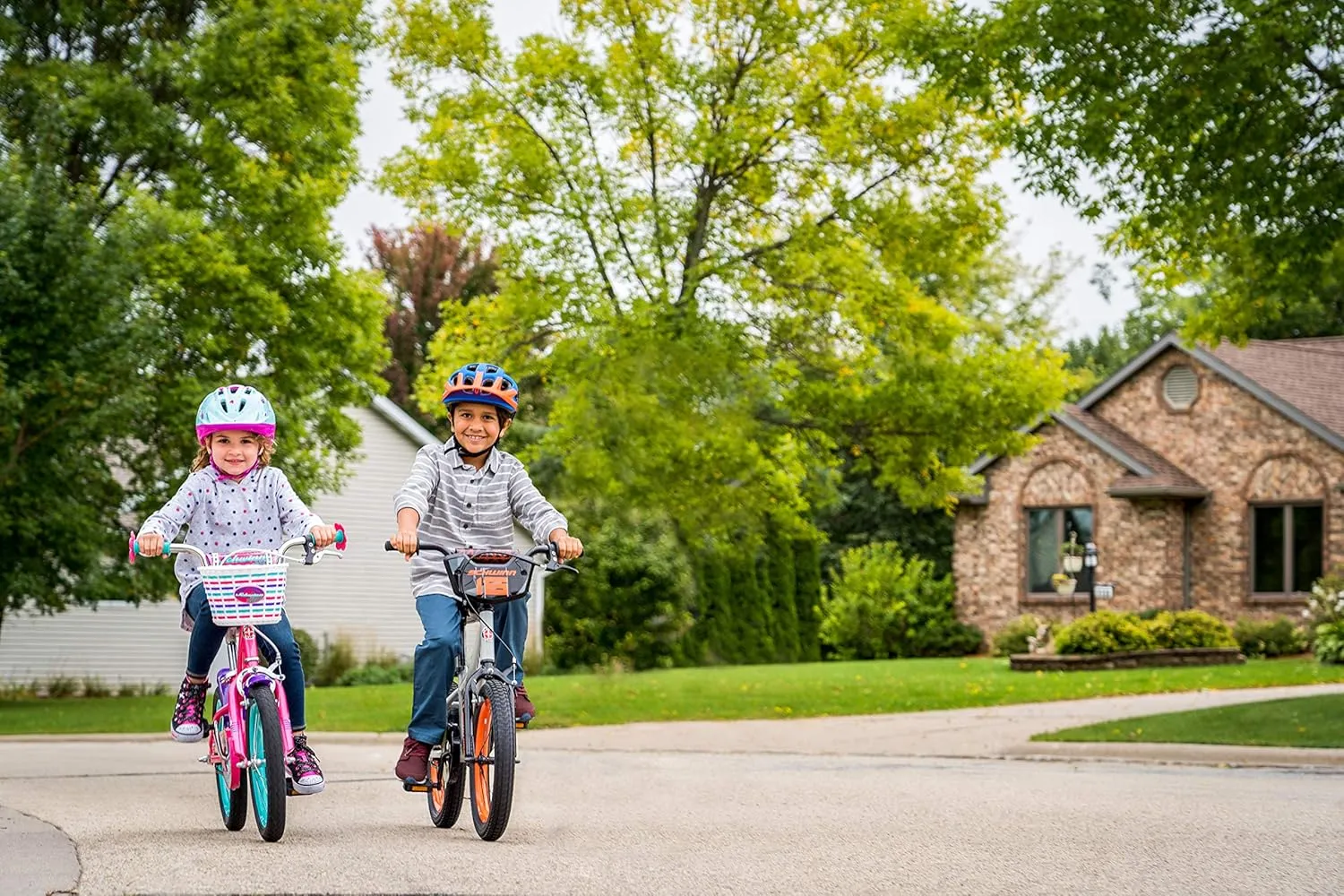 Schwinn Firehawk & Scorch BMX Style Kids Bike, for Boys and Girls, Ages 3-13 Year Old, 16 or 20-Inch Wheels, Rider Height 38-54 Inch