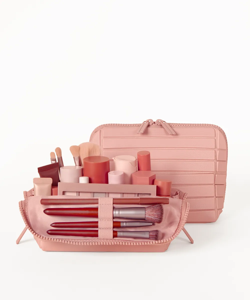 the small blush traveller