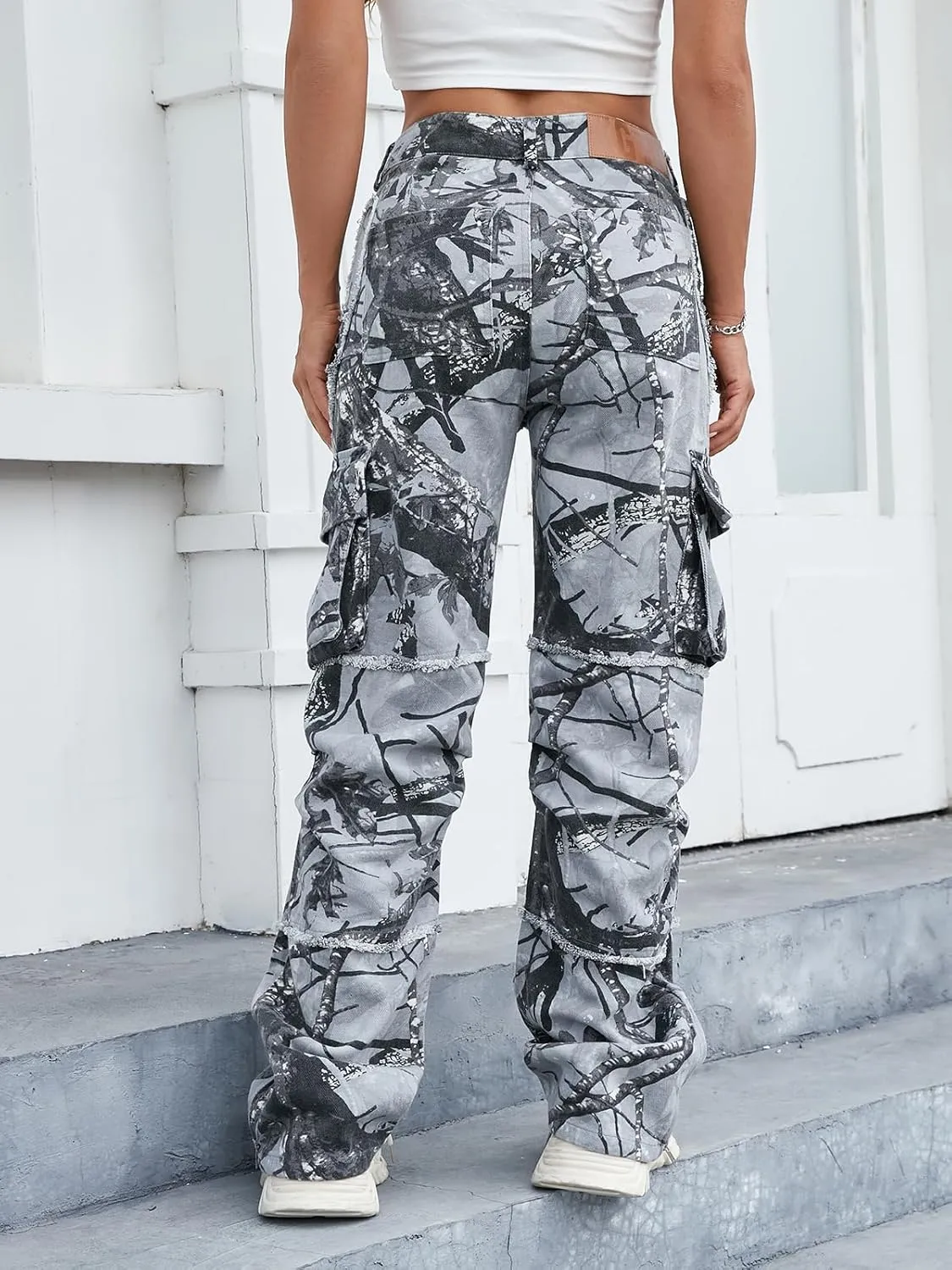Unisex Camo Cargo Pants, Multi Pockets Raw Edge Oversized Straight Zipper Wide Legs Streetwear for Hip Hop Men Women