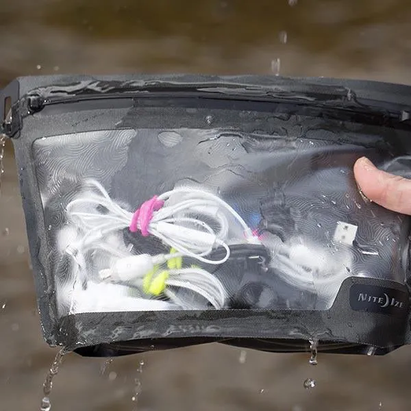 WATERPROOF POUCH